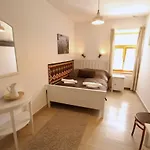 B&B Mi A Ko Vendeghaz