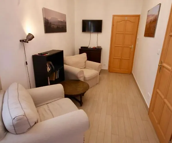 Mi A Ko Vendeghaz Köveskál